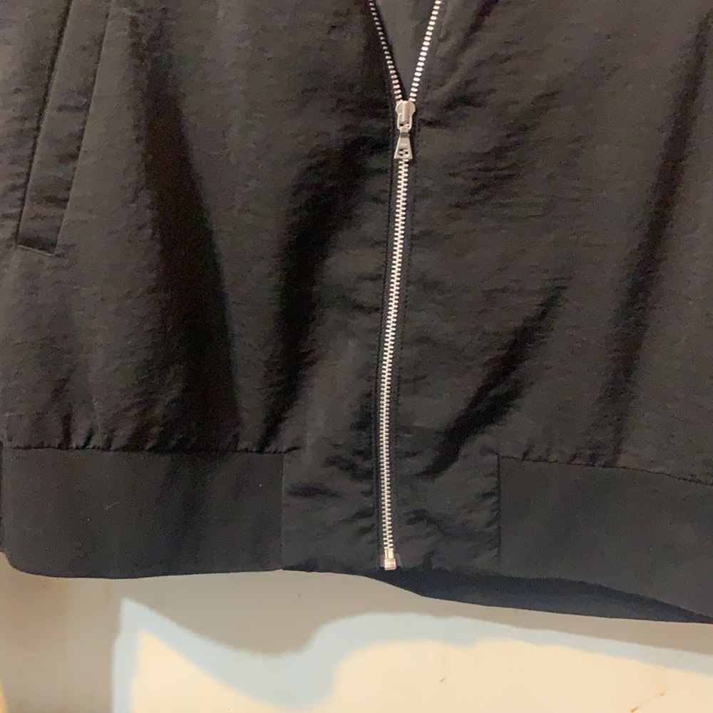 Thin Matte Black Bomber Jacket!!! - image 4